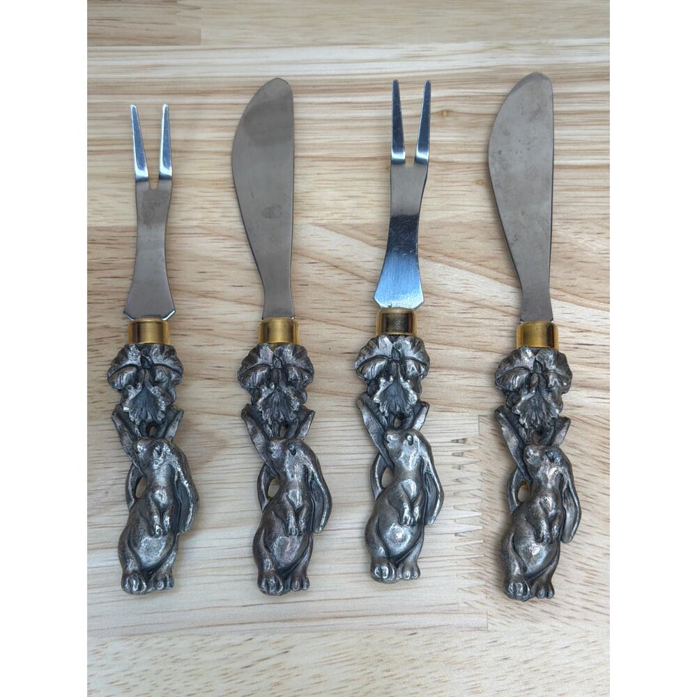 Arthur‎ Court Rabbit Cheese Knife Serving Set–4 Pieces –1988 2 forks & 2 knives